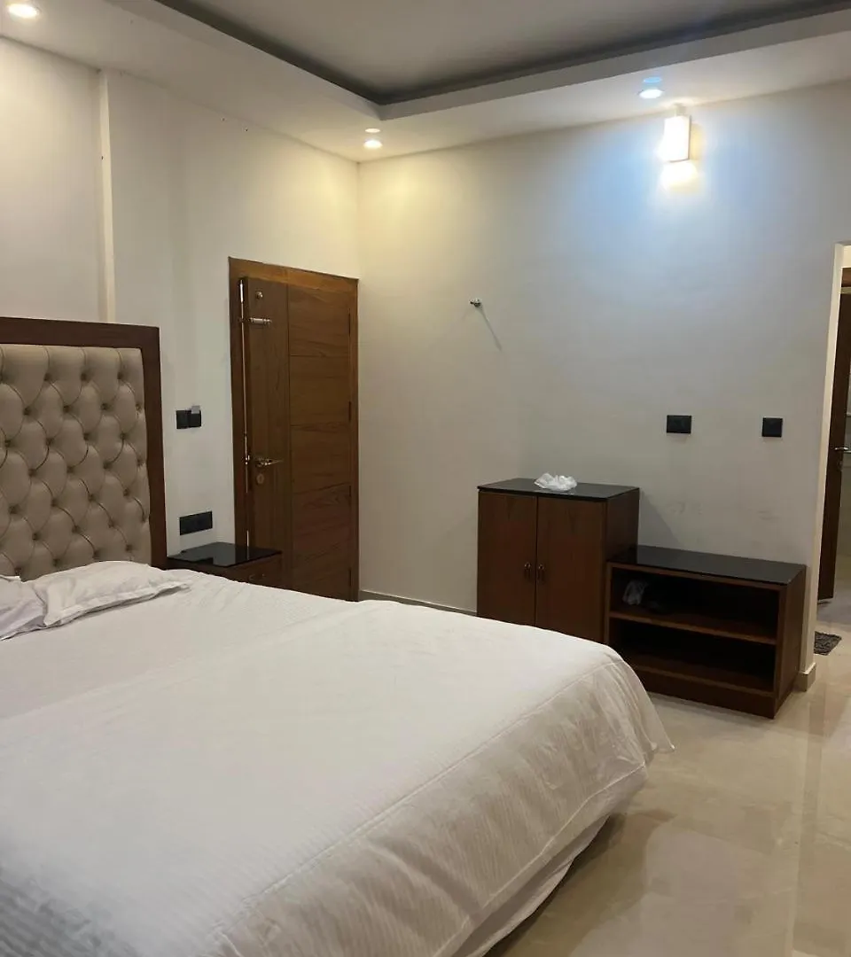 Bed and Breakfast Gmg Gardens Homestay Munnar